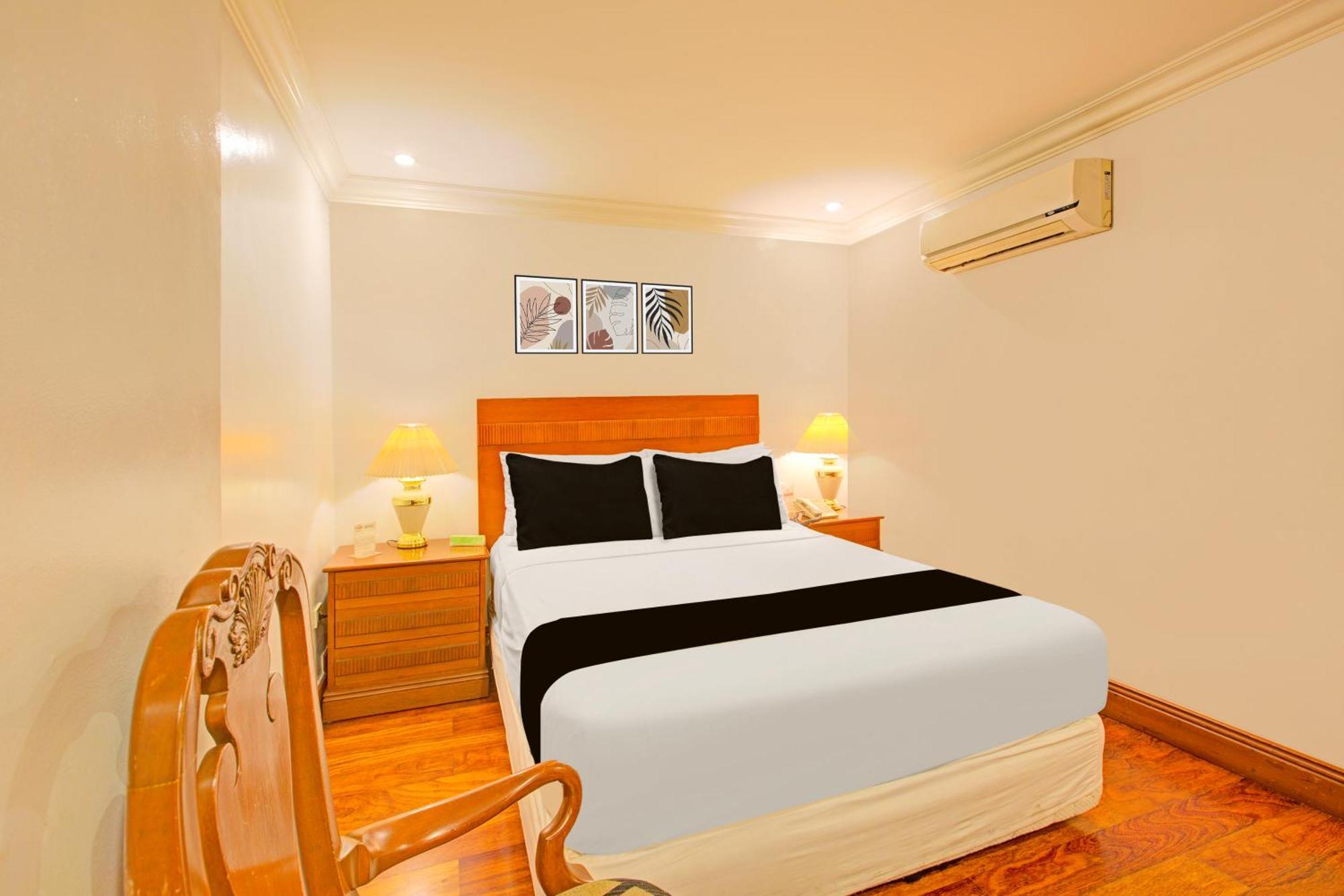 Townhouse Oak Vip Suites, Near Pnr Pasay Evangelista, Makati Manila Makati City Exterior foto