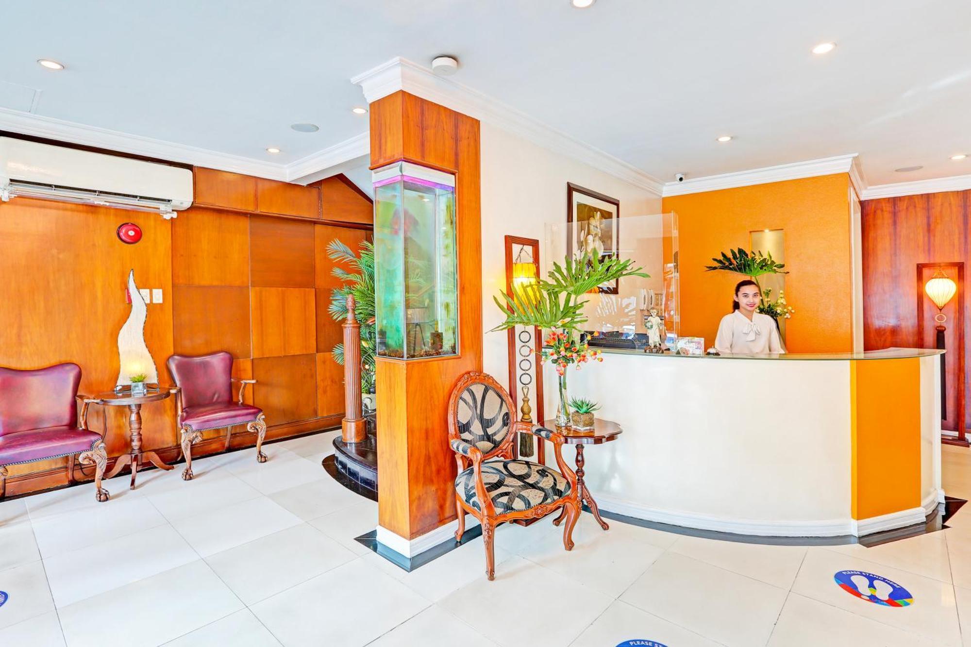Townhouse Oak Vip Suites, Near Pnr Pasay Evangelista, Makati Manila Makati City Exterior foto